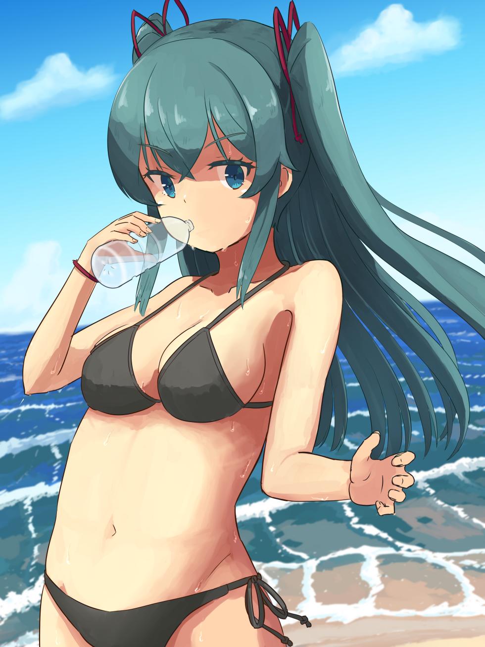 [Parins] Shukushoushita Kaisuiyoku Kyaku o Omizu to Issho ni Nomikonjau Onnanoko - Page 9