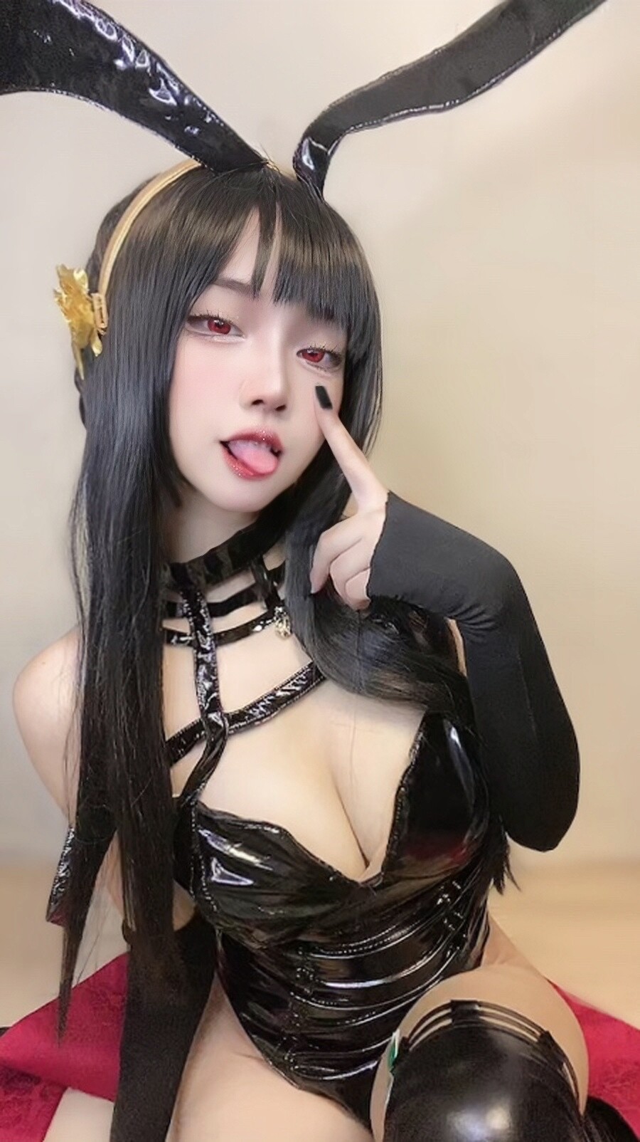 Shelly Portacio - Bunny Yor - Page 9