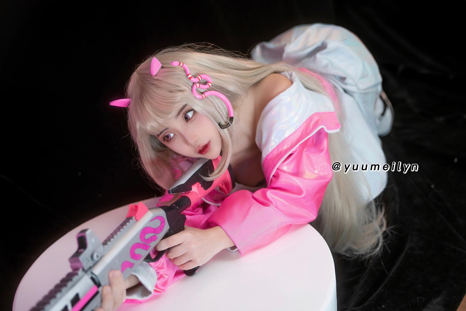 Meiilyn - Viper - Page 28